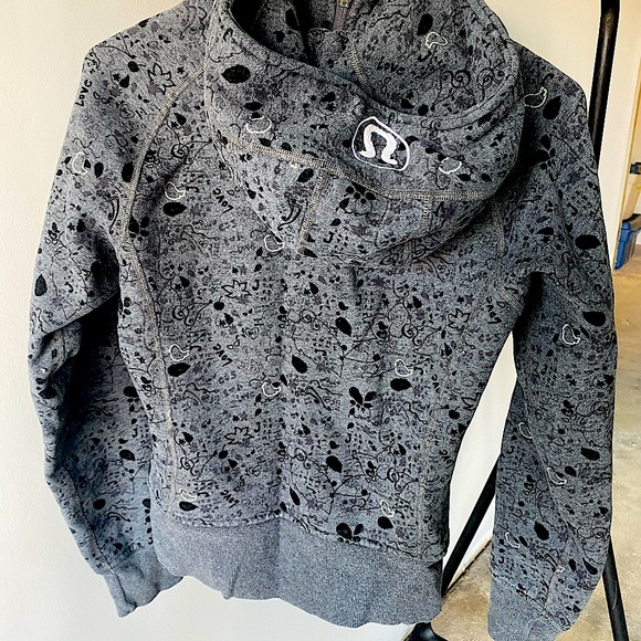 Lululemon LIMITED EDITION Scuba hoodie - Picture 3 of 3